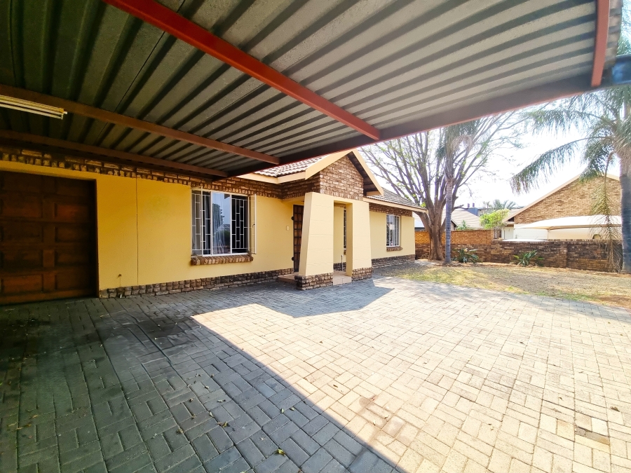 3 Bedroom Property for Sale in Waterval East North West
